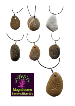 Chaque pièce est unique et porte en elle une intention de guérison. Galet thérapeutique de Bien être. pendantifs thérapethiques.